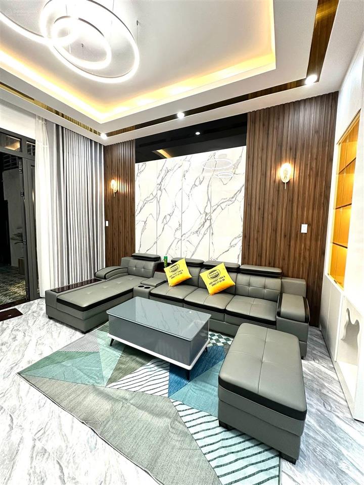 Nhà đẹp thiết kế hiện đại sang trọng tại bình chánh