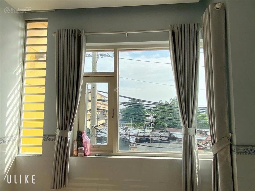 Bán nhà gấp trước tết , nhà 100m2 mặt đường 18b chỉ 890 triệu