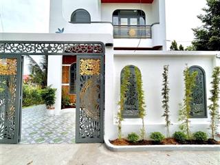 980 triệu  chính chủ cần bán nhà 1 trệt 1 lầu đẹp mới xây tại long an