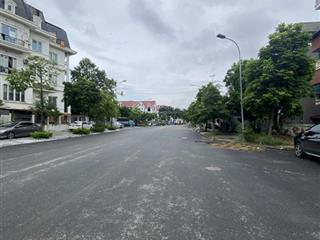 Siêu phẩm đất vàng trạm trôi, lô góc, ô tô ngủ trong nhà, hưởng trọn tiện ích kđt lideco.