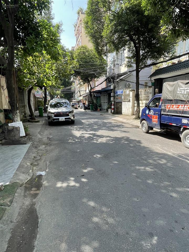 Nhà đẹp 3 tầng  hẻm xe hơi đỗ cửa  gần đường xe tải tránh  nở hậu đầy tài lộc  aeon tân phú