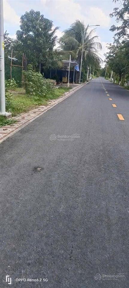 Cần bán 1000m2 mặt tiền đường lương ngang dt 25x35m. có 795m2 đất ở