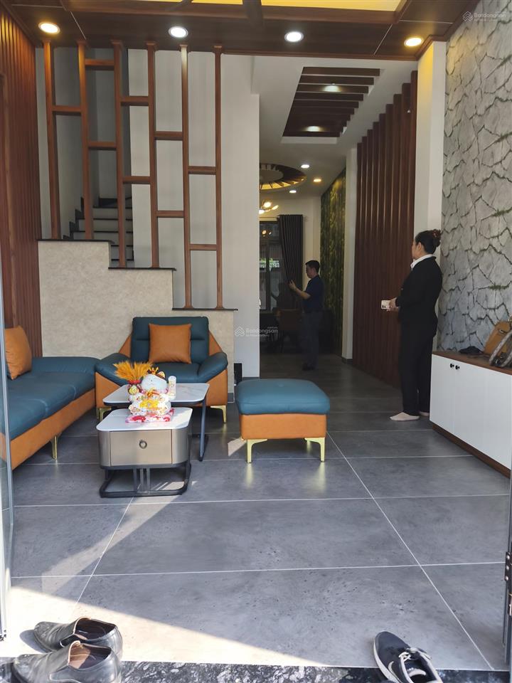 Nhà mặt phố cần bán dt45 m ngang 4m dài 11 kết cầu 4 lầu,p phú thạnh tân phú hcm, pháp lý chuẩn