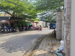 Nhà mặt tiền, gần chợ hóc môn, 118.8m2, vuông vức, đường 12m chỉ 4,95 tỷ