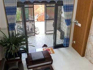 Ngay công viên làng hoa, hxh thông, 89m2, 3 tầng, 3pn, 4wc, chỉ 8 tỷ còn tl