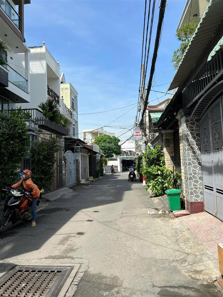 Nhà riêng ngay cv làng hoa, đường 6m. oto ngủ trong nhà, lê văn thọ 1 xẹc!