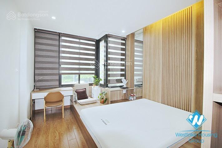 Cho thuê nr tại hoàng cầu,90m2, 4pn, 3wc đẹp xuất sắc, giá thuê 28 triệu.  0356 380 ***