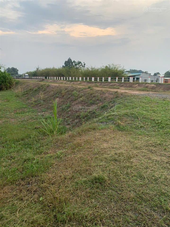 Bán nhà vườn thái mỹkhu dân cư có view kênh phước hoà đẹp 954m2(24x37)300m2 thổ cư.giá 2 tỷ200