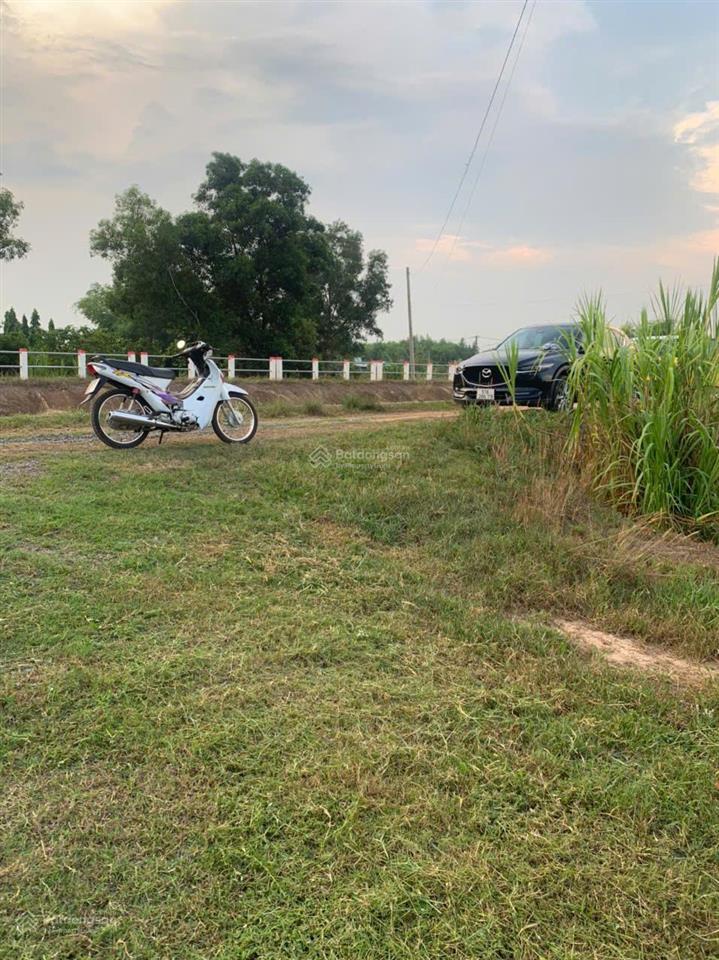 Bán nhà vườn thái mỹkhu dân cư có view kênh phước hoà đẹp 954m2(24x37)300m2 thổ cư.giá 2 tỷ200