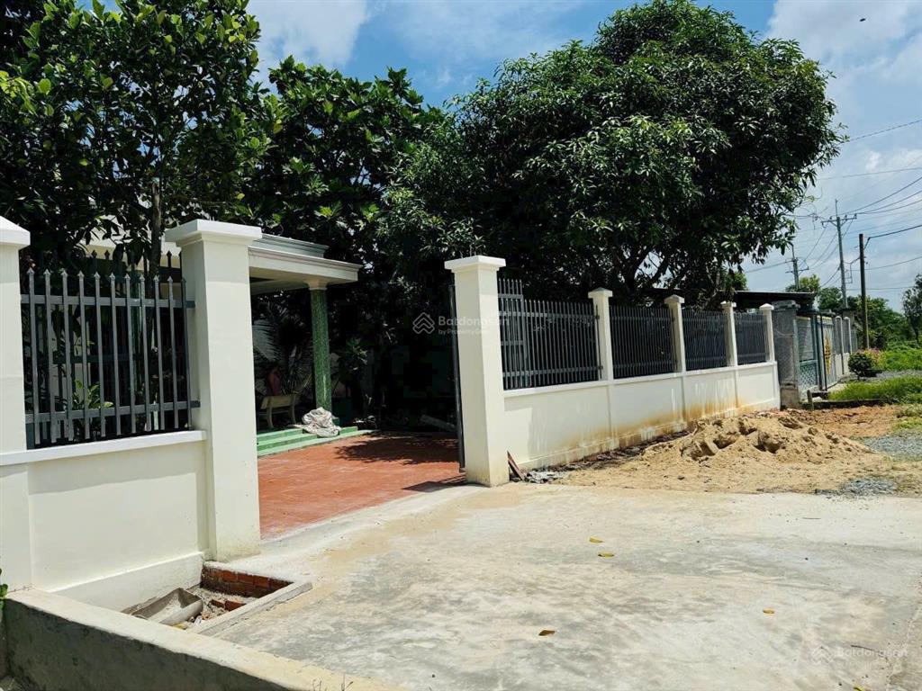Nhà vườn thái mỹ  mặt tiền nguyễn thị tấm  củ chi  389,5 ( 10x40 )  full thổ cư . giá 2 tỷ 300