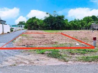 Đất mặt tiền đường nhựa  phước vĩnh an  củ chi 121m2 (6,2x17m)  nở hậu 8,6m. giá 1 tỷ 700