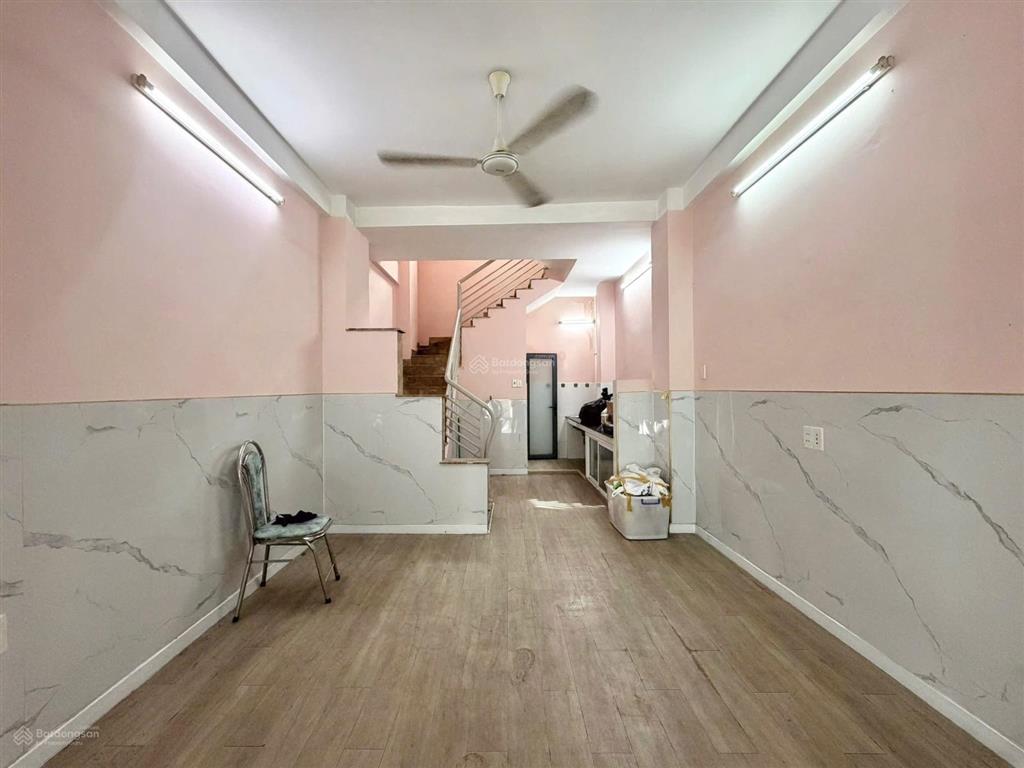 Cơ hội sở hữu nhà đẹp trung tâm quận 10 hẻm 8m xe tải tránh