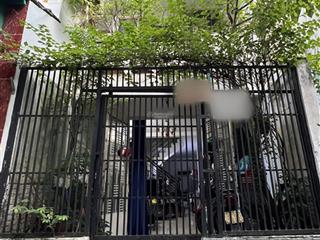 Bán nhà chính chủ chưa qua đầu tư ngay âu dương lân, phường 3, quận 8