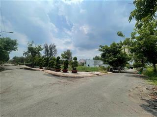 Bán đất dự án sư phạm mẫu giáo tw3  đối diện global city  đường 12m  diện tích 111m