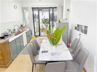Chính chủ bán căn hộ đền lừ sát hồ  view kđt louiscity triệu đô