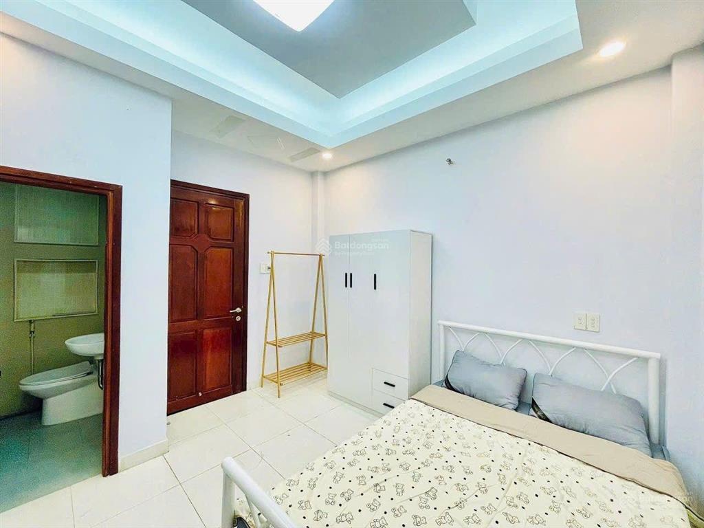 Bán nhà siêu đẹp 4 tầng ngang khủng, hẻm thông. khu víp tân bình. giá chủ bán dưới 8 tỷ