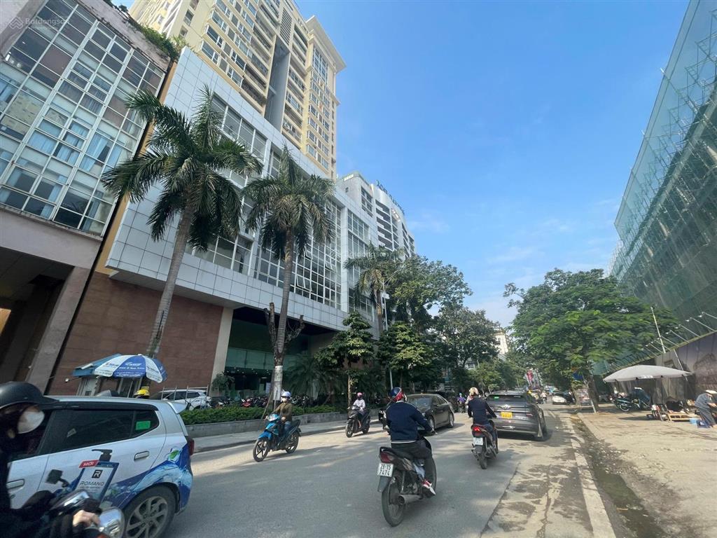 Cần bán căn hộ cc 4pn phố ngọc khánh đối diện vin giản võ