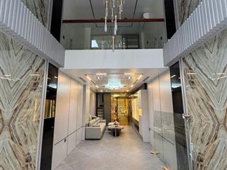 Nhà đẹp ngọc thụy  gara ô tô thang máy, full nội thất cao cấp  cần bán ngay!!