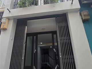 Quận 3 - CMT8- 3 tầng - Hẻm 3M - Giá 4.8 Tỷ