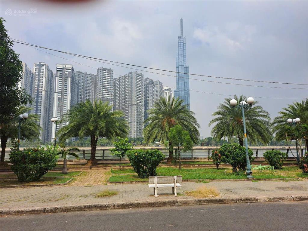 Căn góc 2 mặt tiền đường chính nguyễn văn hưởng  thảo điền  tp hcm