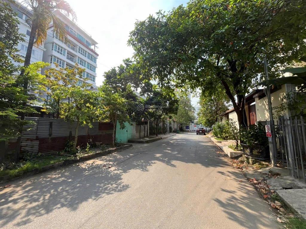 Bán căn biệt thự đẹp đẳng cấp nhất thảo điền khu 204 nguyễn văn hưởng 350m(15x25.5) tặng fullnt. 