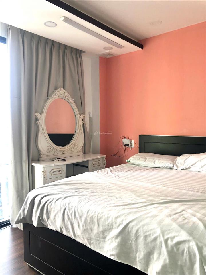 Căn hộ 1 phòng ngủ ban công, tách bếp, thang máy, bảo vệ 24/7 ngay toà nhà viettel quận 3