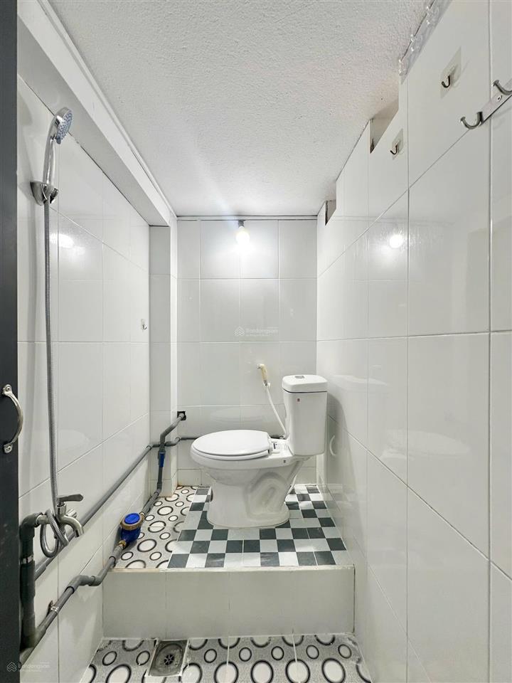 Cho thuê phòng trọ giá rẻ cuối đường lê văn việt  gần ngã ba mỹ thành, vinhomes, fpt