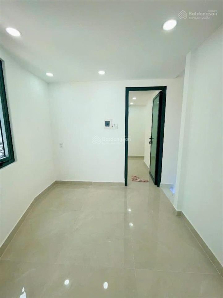 Bán nhà quận 4  ngang 7,6x4  nhà mới  tặng hết nội thất bên trong nhà giá chỉ nhỉnh 3 tỷ