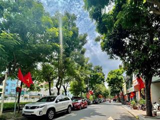 Chính chủ bán nhà phân lô ô tô đường trường chinh, thanh xuân, lô góc, dt 60m2 mt 4.5m, ôtô vào nhà