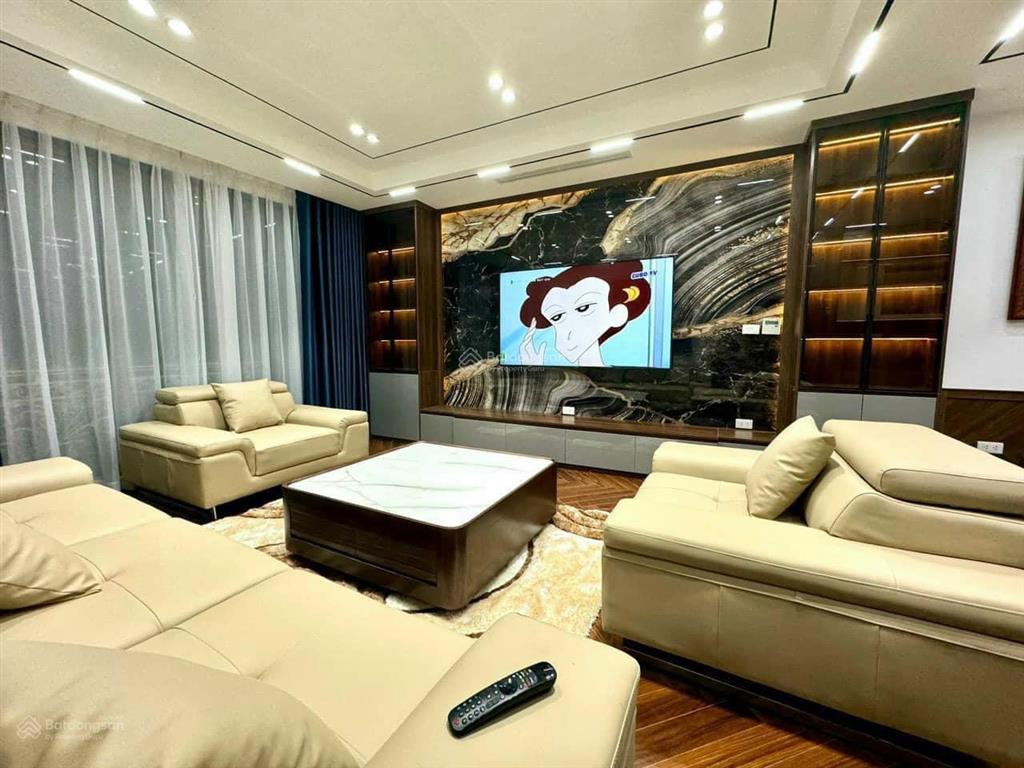 Chính chủ bán nhà phân lô ô tô đường trường chinh, thanh xuân, lô góc, dt 60m2 mt 4.5m, ôtô vào nhà