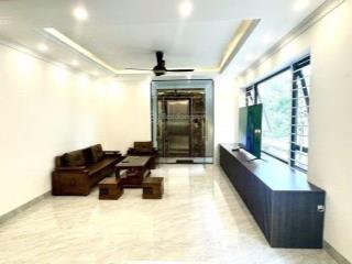 Nhà thạch bàn 6 tầng  60m2 , tháng máy có garage để xe ô tô