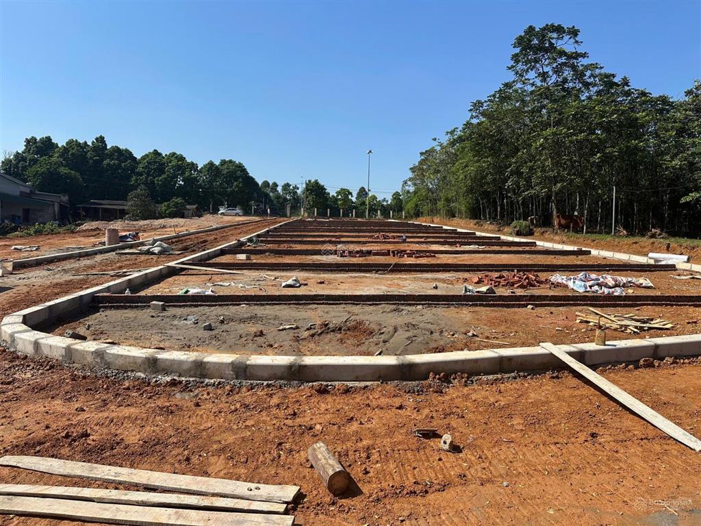 Chính chủ cần bán lô đất 81m2, full thổ cư, lô góc 2 mặt tiền,tại cam thượng  quảng oai 0868 536 ***