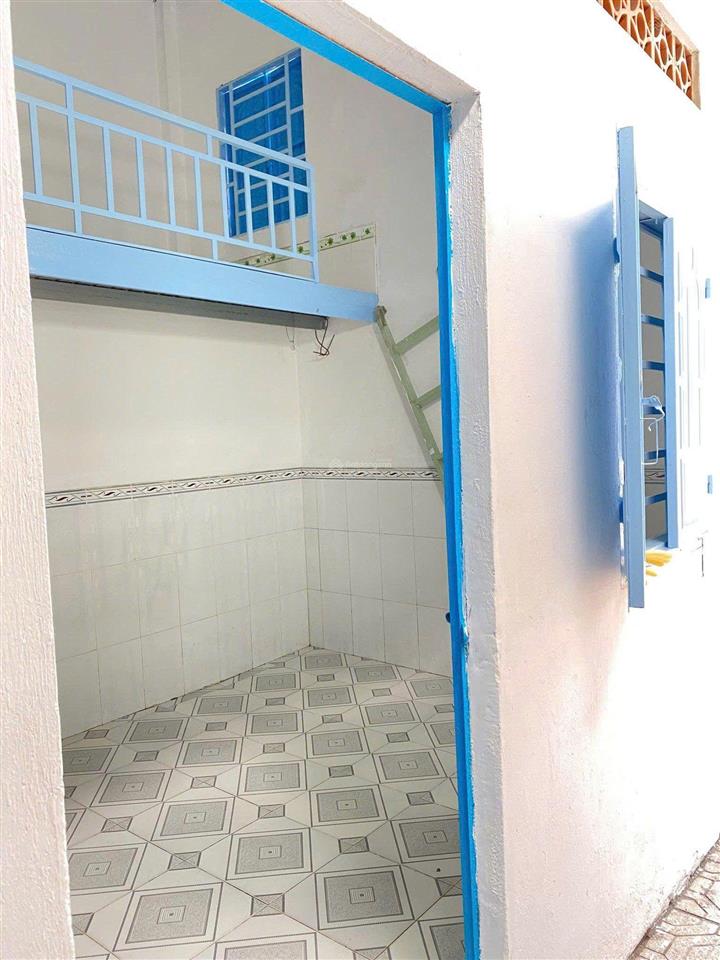 Chú minh cần sang gấp lại dãy trọ 125m full thổ cư sổ hồng riêng giá 2,75tỷ