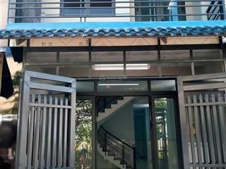 Cần bán căn nhà ở ql1a, tân kiên bình chánh giá 1 tỷ 650 sổ hồng riêng