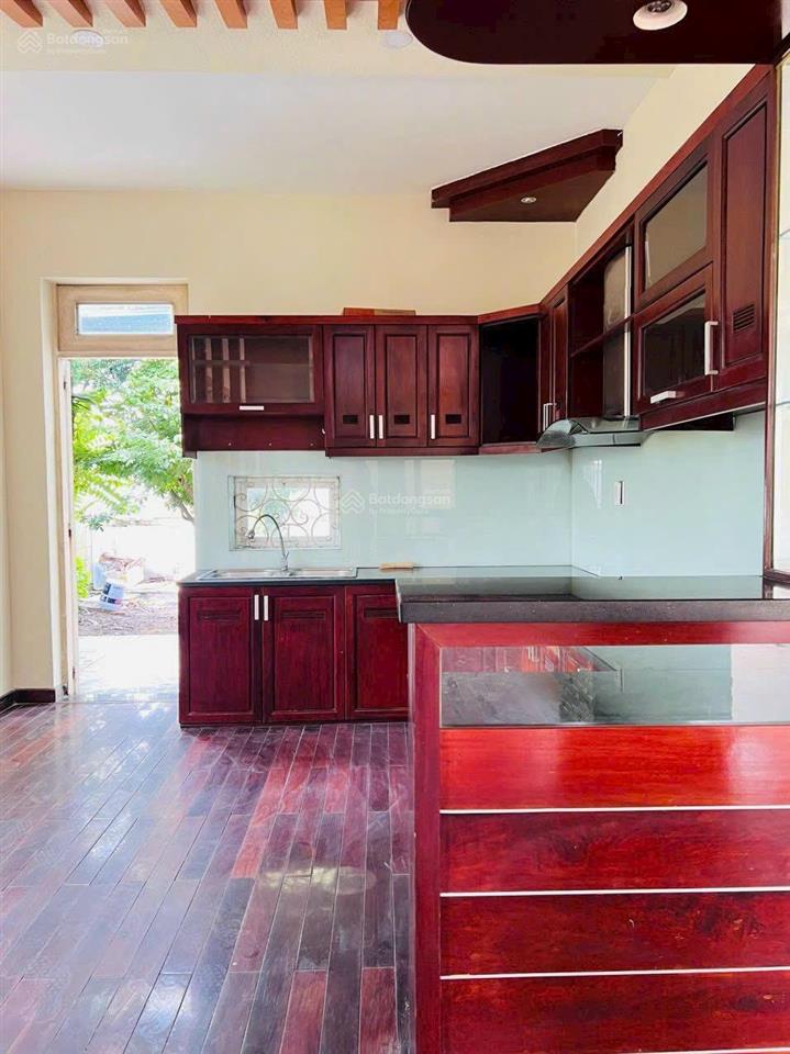 Biệt thự an phú đông, 245m2 trệt 2 lầu 4pn, 5wc, sân vườn