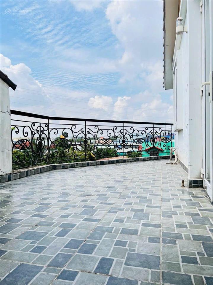 Biệt thự an phú đông, 245m2 trệt 2 lầu 4pn, 5wc, sân vườn