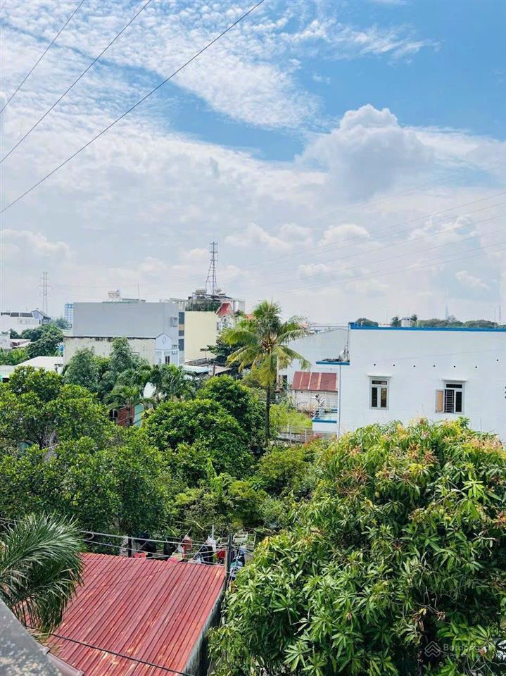 Biệt thự an phú đông, 245m2 trệt 2 lầu 4pn, 5wc, sân vườn