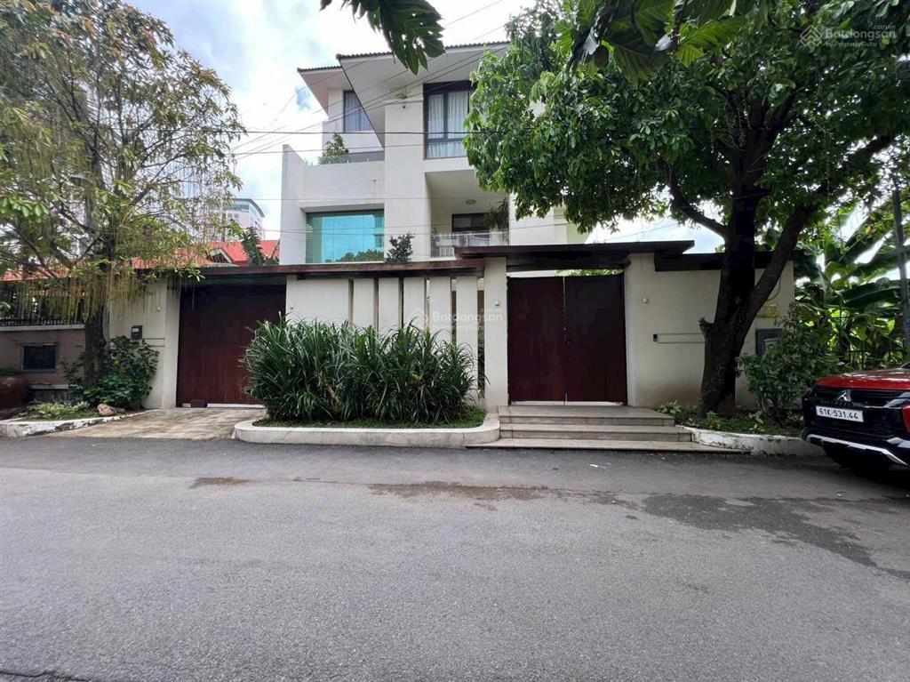 Siêu khủng  rẻ vô địch ! đất ngay trần não, quận 2  dt 17 x 30m  ctxd hầm 5 tầng  giá 75 tỷ