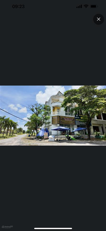 Bán lô góc siêu đẹp mặt tiền 8m trục đường 36m , sẵn sổ giá tốt nhất thị trường 0972 139 ***
