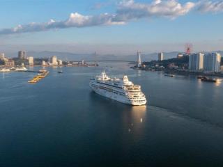 Chính chủ bán gấp căn 3 ngủ trực diện biển căn góc giá siêu đẹp full đồ 0339 328 ***