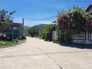 Chủ kẹt tiền cần bán nhanh nhà lô góc tdc  suối hiệp  view đồng ruộng thoáng mát