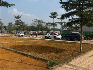 [ chính chủ bán gấp] lô đất tại phú cát có mặt tiền 9m vĩa hè 1,5m và đường 7m 2 ô tô tránh nhau.