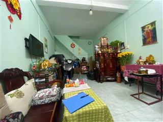 Bán nhà riêng tại hùng vương, 10 tỷ, 68m2, view đẹp chỉ với 4m mặt tiền, q10, hcm
