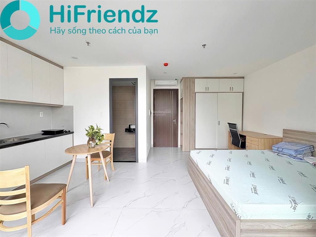 Trống ra căn hộ ban công to lớn  đỗ oto thoải mái ngay đảo kim cương