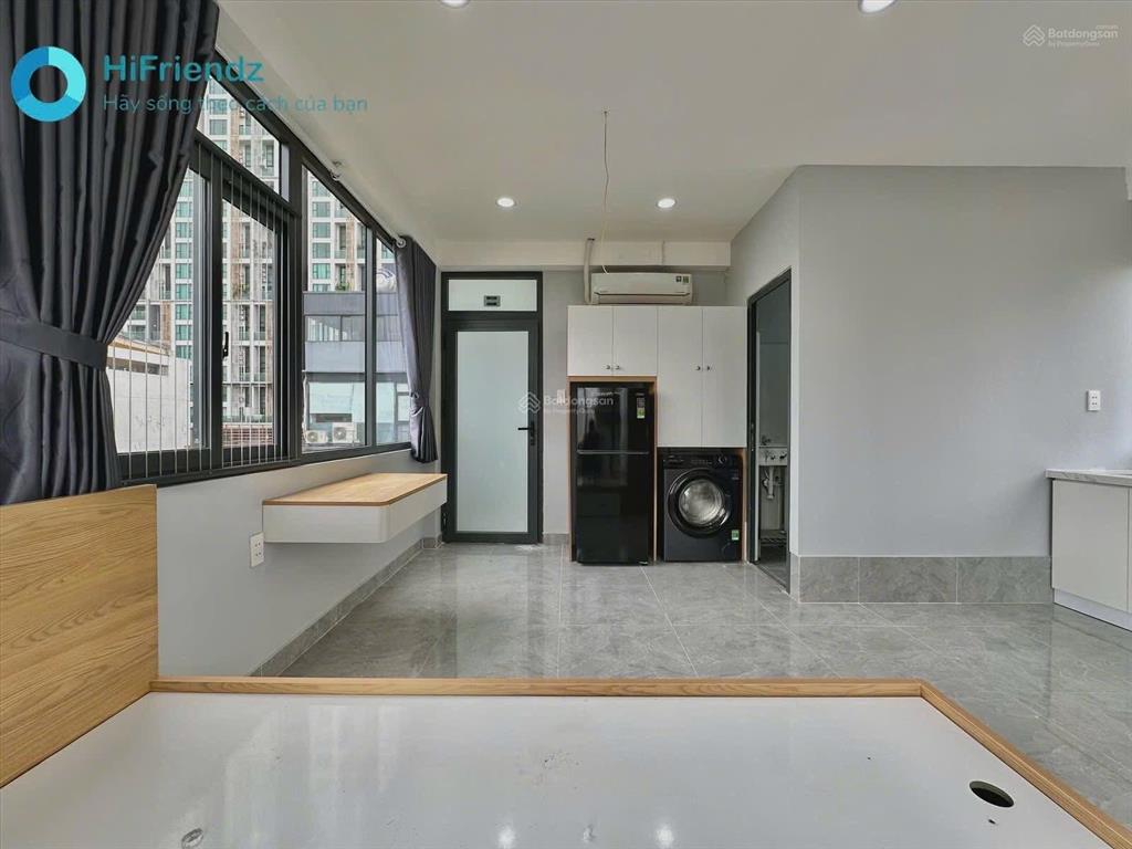 Khai trương căn hộ nhiều cửa sổ ánh sáng tự nhiên  hình thật, full nội thất ngay đảo kim cương