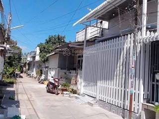 Nhà mới đẹp rộng rãi có phòng ngủ dưới trệt phù hợp gia đình có ông bà cha mẹ hay mẹ bỉm hạn chế đi