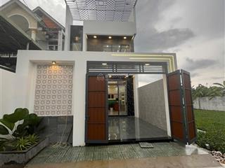 Bán rẻ nhà đẹp đường ô tô cách sân bay tân sơn nhất 40phút