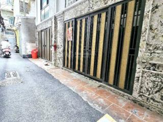 Chdv phương liệt dt74m mt4m 8t gần ô tô tránh . full nội thất dt 850tr/năm giá chỉnh nhỉnh 200tr/m