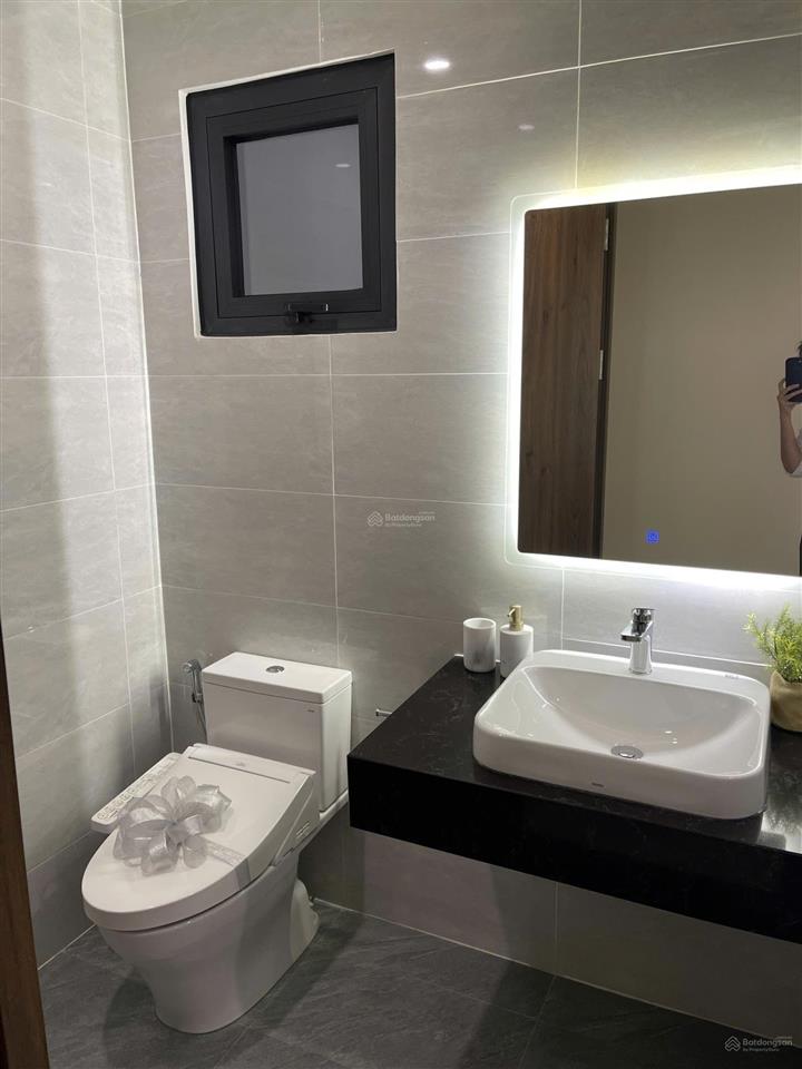 Bán gấp căn hộ góc a&t sky garden 3pn, 2wc, 91m2 tầng trung, view đẹp
