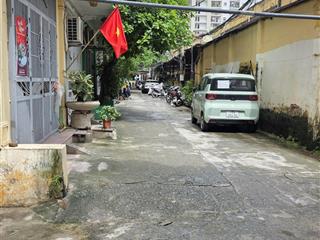 Bán nhà tập thể bộ đội biên phòng cầu giấy 80m, 2 ngủ, 1 khách, ô tô tránh giá chỉ 4.15 tỷ.